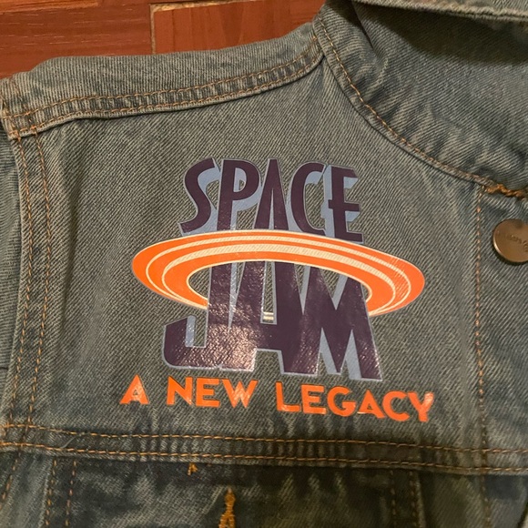 Denim looney tunes jacket - Picture 4 of 8